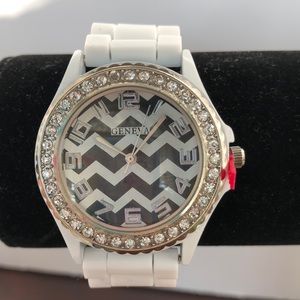 Ladies Geneva black / white chevron rhinestone